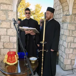 Освећење храма Светог Василија Острошког у Горњем Заостру