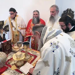 Освећење храма Светог Василија Острошког у Горњем Заостру