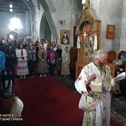 Епископ Јоаникије служио Литургију у манастиру Ђурђеви Ступови