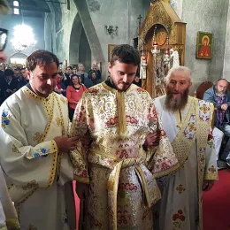 Рукоположење у манастиру Ђурђеви Ступови