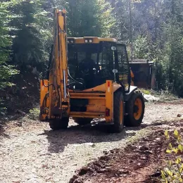 Одрађена још једна акција на поправци пута према манастиру Сомина