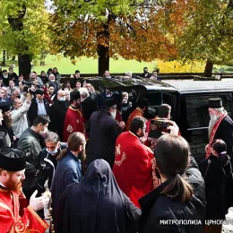 Помен Митрополиту Амфилохију у Цетињском манастиру