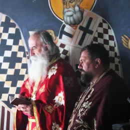 Епископ Методије служио Литургију и помен у манастиру Косијерево