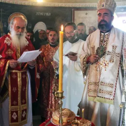 Епископ Методије служио Литургију и помен у манастиру Косијерево
