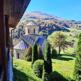 Епископ Методије богослужио у манастиру Мајсторовина