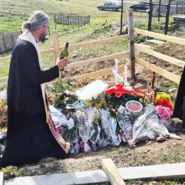 Епископ Методије служио помен Јелени, Филипу и Анђели Вуковић