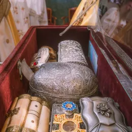 Света Архијерејска Литургија и петогодишњи помен блаженопочившем Митрополиту  Амфилохију