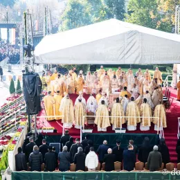 Митрополит Јоаникије на прослави празника Свете Параскеве у Јашију