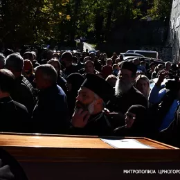 Подгорица на кољенима дочекала свог Митрополита