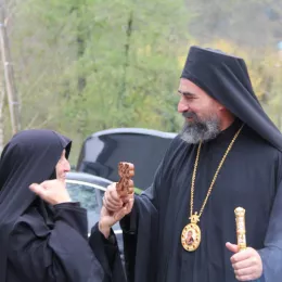 Епископ Методије на Ђурђиц богослужио у манастиру Добриловина