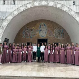 Обилазак светиња дјечијег хора ”Младенци” из Берана