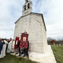 Храм Светог Апостола и Јеванђелисте Матеја на Вилусима прославио своју храмовну славу