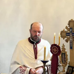 Храм Светог Апостола и Јеванђелисте Матеја на Вилусима прославио своју храмовну славу