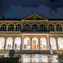 Митрополит Јоаникије отворио изложбу „Сто година од обнове Његошеве завјетне цркве на Ловћену“