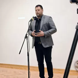 Митрополит Јоаникије отворио изложбу „Сто година од обнове Његошеве завјетне цркве на Ловћену“