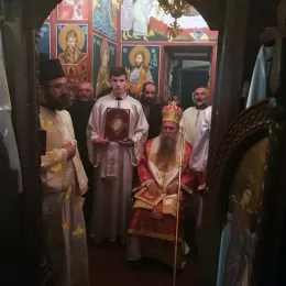 Епископ Јоаникије служио у манастиру Калудра