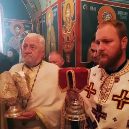 Епископ Јоаникије служио у манастиру Калудра