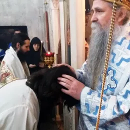 Рукоположења у манастиру Ђурђеви Ступови