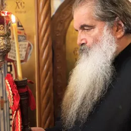 Свету Архијерејску Литургију, на празник Ваведења Пресвете Богородице, у сриједу 4. децембра 2019, служио је Његово Преосвештенство Епископ будимљанско-никшићки Г. Јоаникије са свештенством и монаштвом Епархије.  Сабранима се архипастирском бесједом обратио Преосвећени Епископ Јоаникије, честитајући данашњи велики празник и храмовну славу Манастира.  Владика је казао да су Пресвету Богородицу Њени родитељи примили као дар од Бога, јер су је добили у поодмаклим годинама, и одлучили су да је посвете на службу