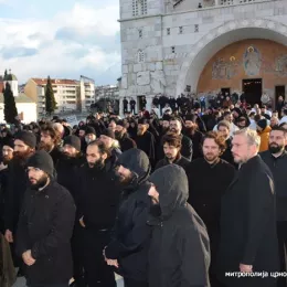 Митрополит Амфилохије пред Скупштином Црне Горе: Нећемо законе који озакоњују безакоње