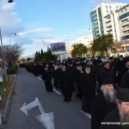 Митрополит Амфилохије пред Скупштином Црне Горе: Нећемо законе који озакоњују безакоње