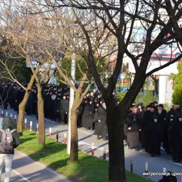 Митрополит Амфилохије пред Скупштином Црне Горе: Нећемо законе који озакоњују безакоње