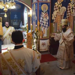 Владика Арсеније: Молимо се за нашу браћу која страдају у Црној Гори!