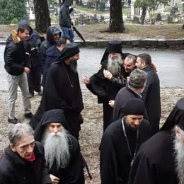 Мошти Светог Василија у саборном храму у Никшићу