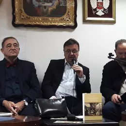 Књига „Знамените личности и епски јунаци у Огледалу српском“ представљена у Никшићу