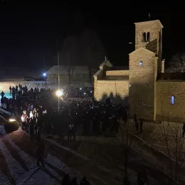 Ђурђеви Ступови: Светиња Божанска, небеска нас оснажује, утврђује у међусобној љубави и чврстој одлуци да бранимо своје светиње