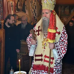 Владика Јоаникије богослужио у Острогу