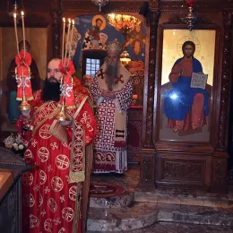 Владика Јоаникије богослужио у Острогу