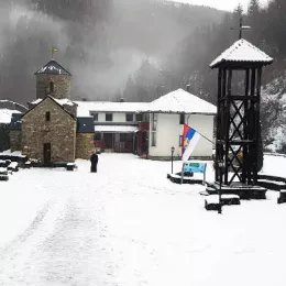 Епископ Методије богослужио у манастиру Калудра