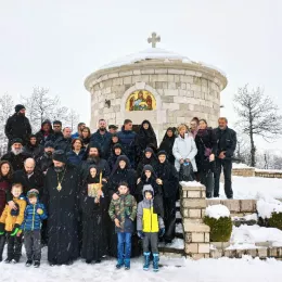 Литургија и монашење у манастиру Светог Јована Крститеља у пивским Долима