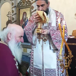 Молитвено прослављен Свети апостол и јеванђелист Матеј у храму на Вилусима