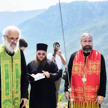 Освештан крст на Соко граду на Шћепан Пољу