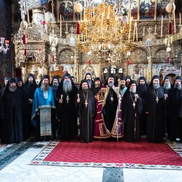 Манастир Хиландар прославио 35. година од повратка општежића