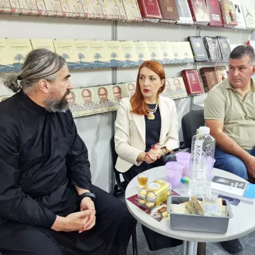 Митропoлит Методије и ове године посјетио Сајам књига у Београду