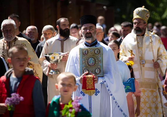 Архијерејска Литургија и свенародна литија, на Цвијети, у Бијелом Пољу