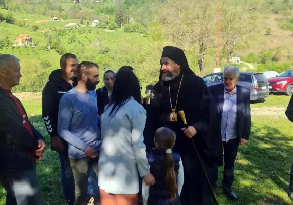 Епископ Методије на Велики понедељак богослужио у манастиру Мајсторовина