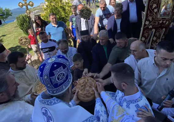 Прослављена храмовна слава цркве Светог Ђорђа, на Валу, у Враћеновићима