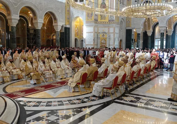 Саборна архијерејска Литургија у храму Светог Саве на Врачару
