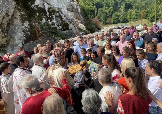 Прослављен Свети великомученик Пантелејмон, слава манастира Самограда