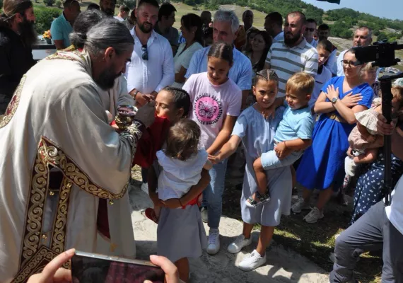 Освештана обновљена црква Светог Јована Крститеља у селу Тупан у Бањанима