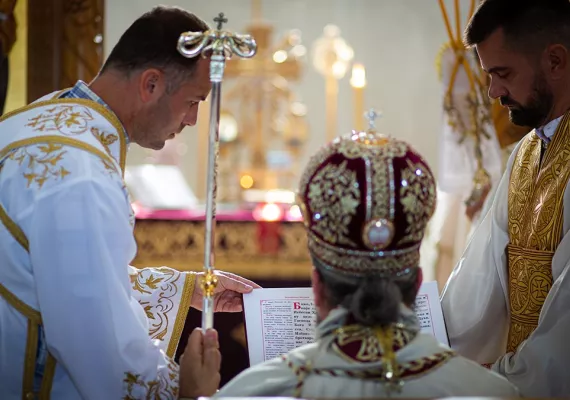 Епископ Методије служио Литургију у Расову