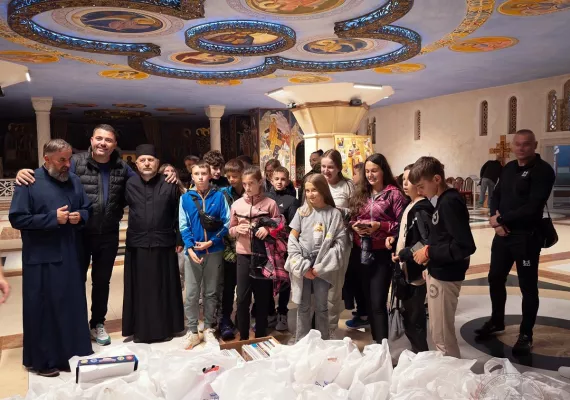 Дјеца са Косова и Метохије посјетила подгорички Саборни храм