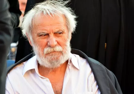 Божићни интервју са књижевником Милутином Мићовићем