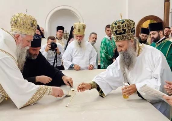 Патријарх Порфирије освештао обновљену Саборну цркву у Пакрацу