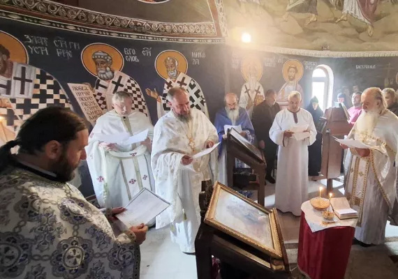 Света Литургија и помен припадницима Вучедолске бригаде у манастиру Косијерево