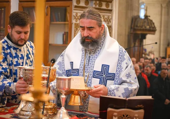 У недјељу Светих Отаца Митрополит Методије богослужио у никшићком Саборном храму